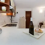 Διαμέρισμα M & B *