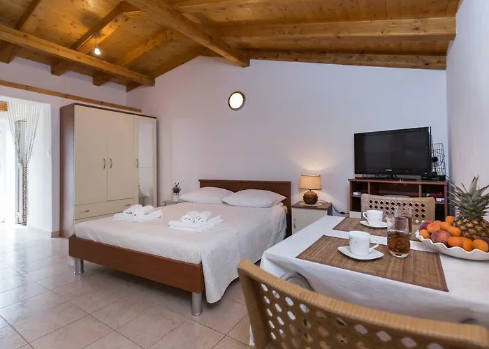 Appartement M & B Poljana (Ugljan)