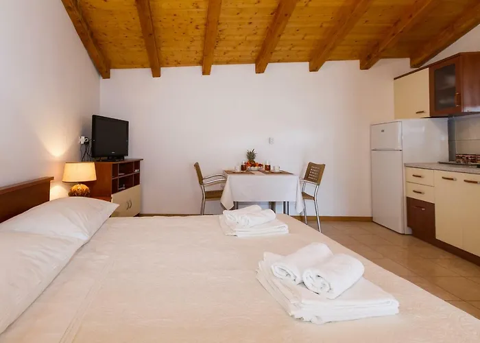 Appartement M & B Poljana (Ugljan)