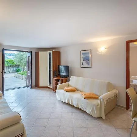 M & B Apartamento Poljana (Ugljan)