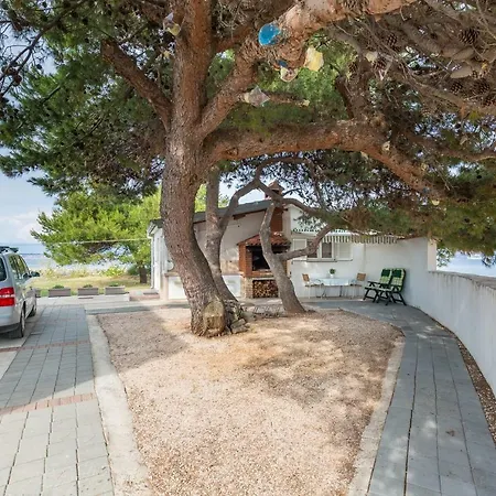 M & B Διαμέρισμα *