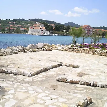 Apartamento M & B Poljana (Ugljan)