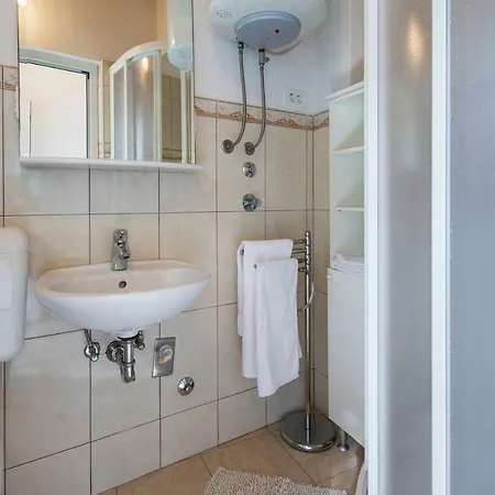 M & B Apartamento Poljana (Ugljan)