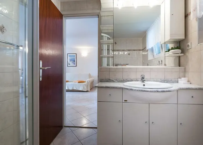 Διαμέρισμα M & B