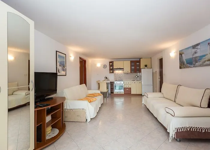 M & B Διαμέρισμα