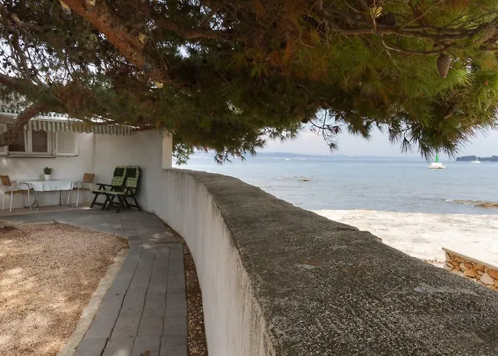 M & B Διαμέρισμα