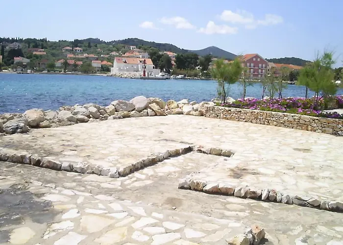 Διαμέρισμα M & B Poljana (Ugljan)