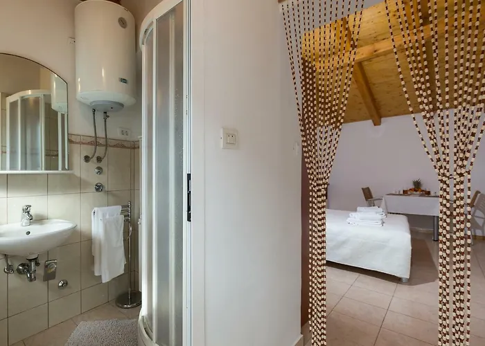 Διαμέρισμα M & B *